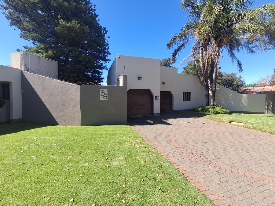 3 Bedroom Property for Sale in Jim Fouchepark Free State